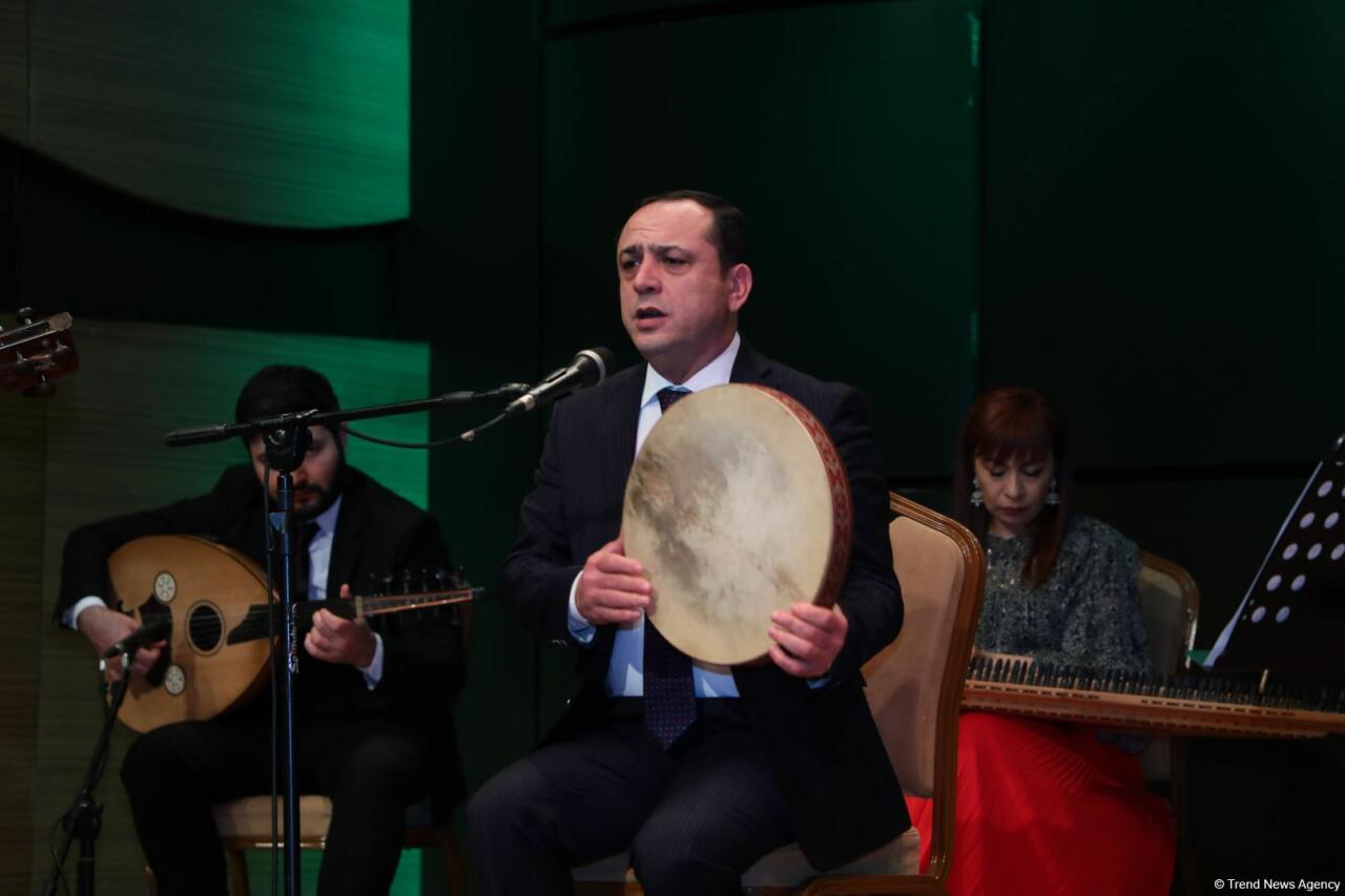 Tarzən və xanəndə Şirulla İmanovun xatirəsinə həsr olunmuş gecə keçirilib