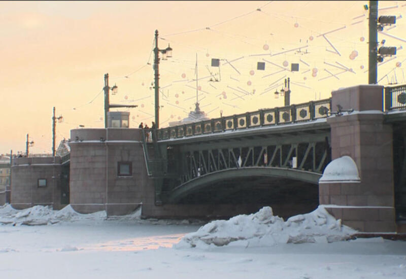 Улицы Санкт-Петербурга превратились в каток
