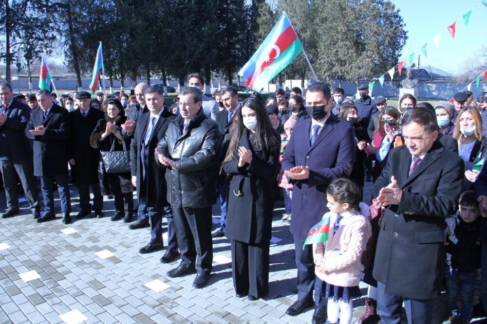 В Газахе по инициативе Фонда Гейдара Алиева построено новое здание школы
