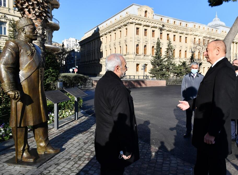 Президент Ильхам Алиев принял участие в открытии памятника меценату Гаджи Зейналабдину Тагиеву в Баку