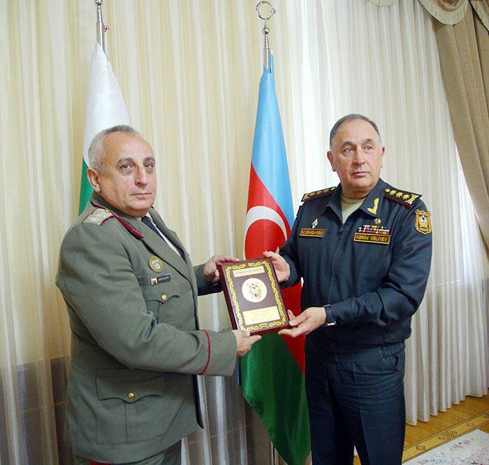 Азербайджан и Болгария обсудили военное сотрудничество
