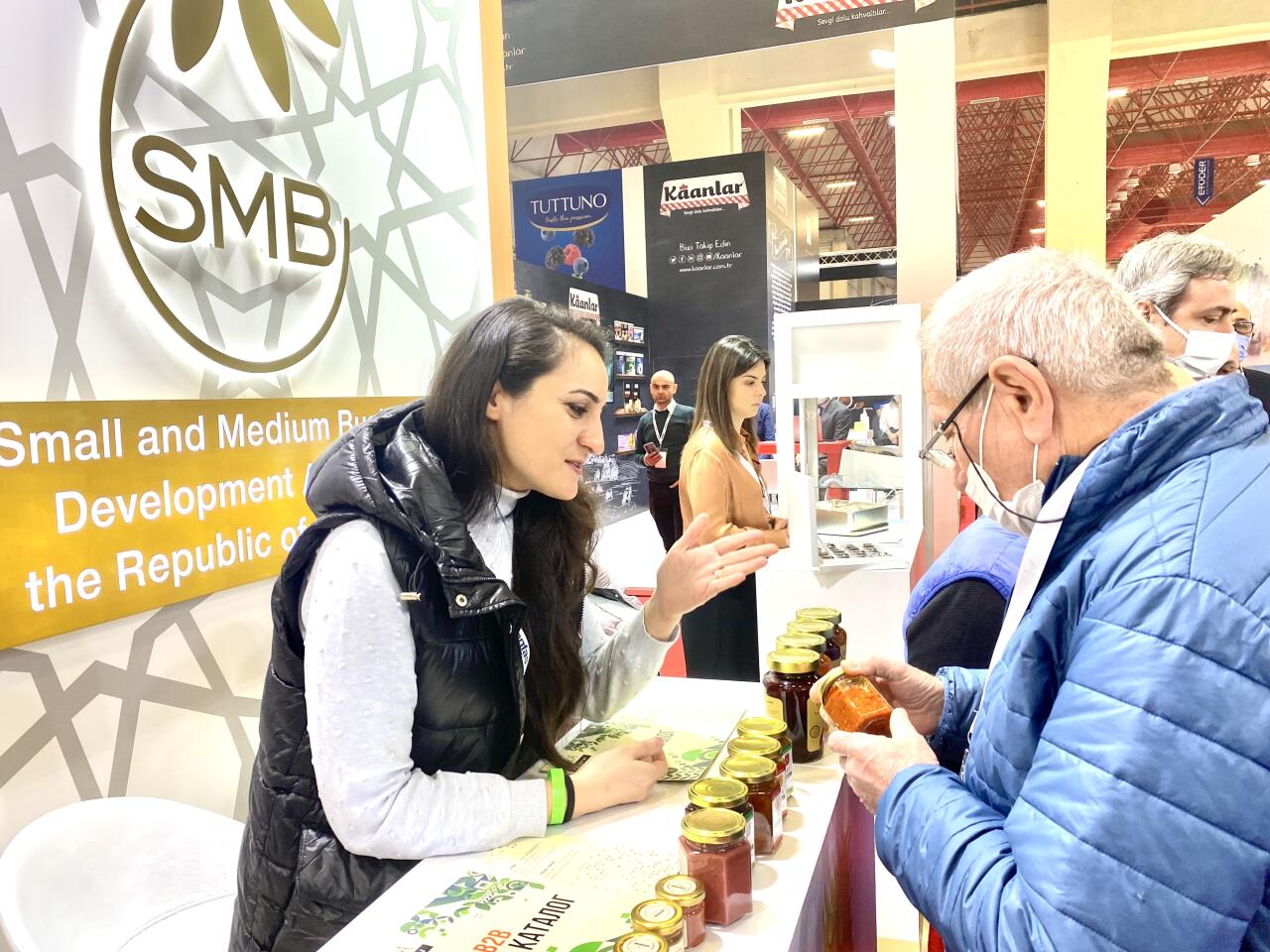 Azərbaycan məhsulları Beynəlxalq Qida və İçki Sərgisində nümayiş olunur