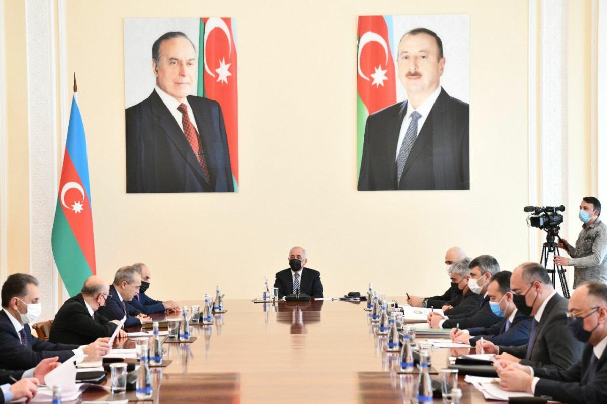 Əli Əsədovun sədrliyi ilə ərzaq təhlükəsizliyi və qiymət artımına dair müşavirə keçirilib