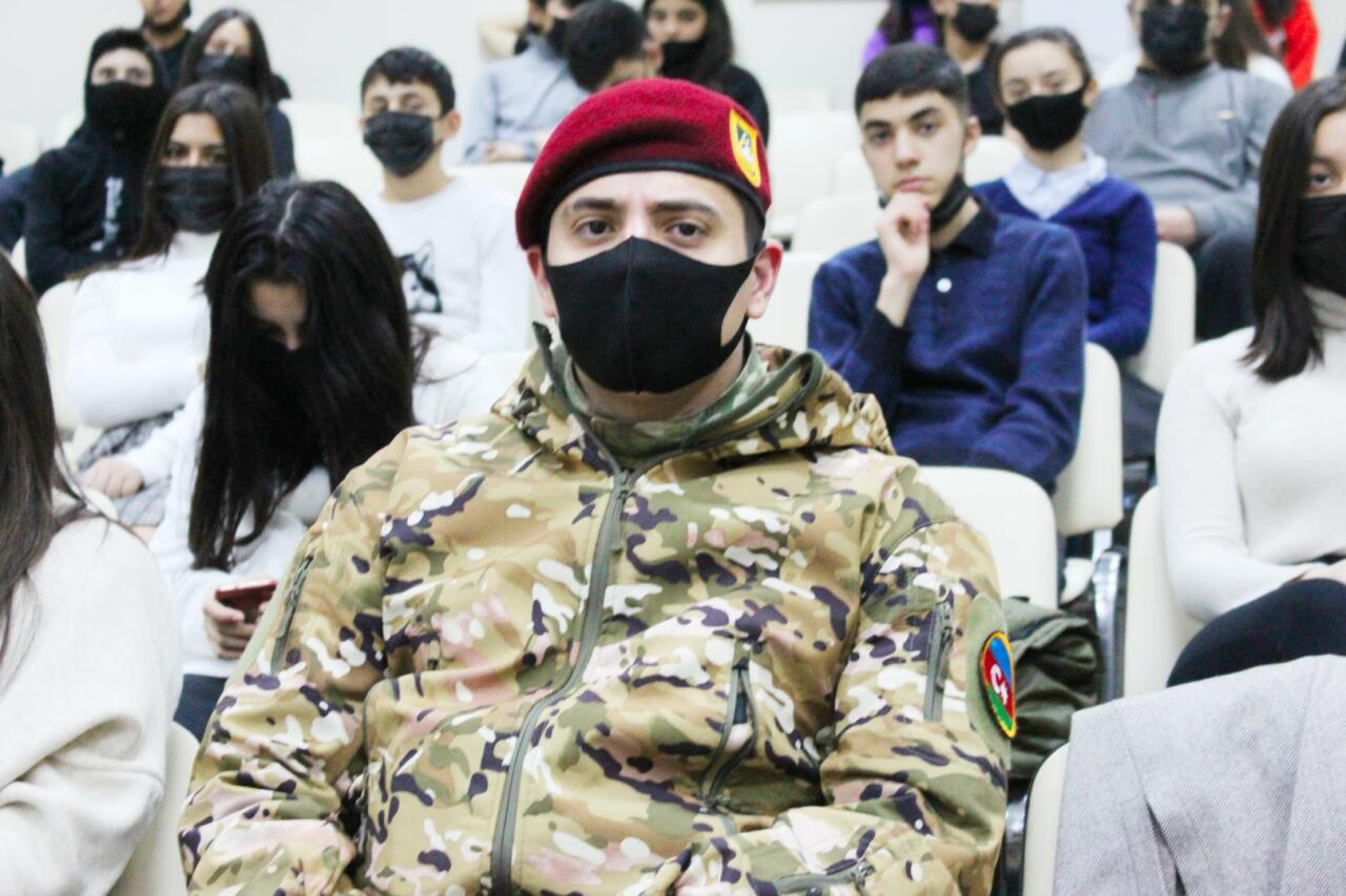 Азербайджанская молодежь почтила память жертв трагедии 20 Января