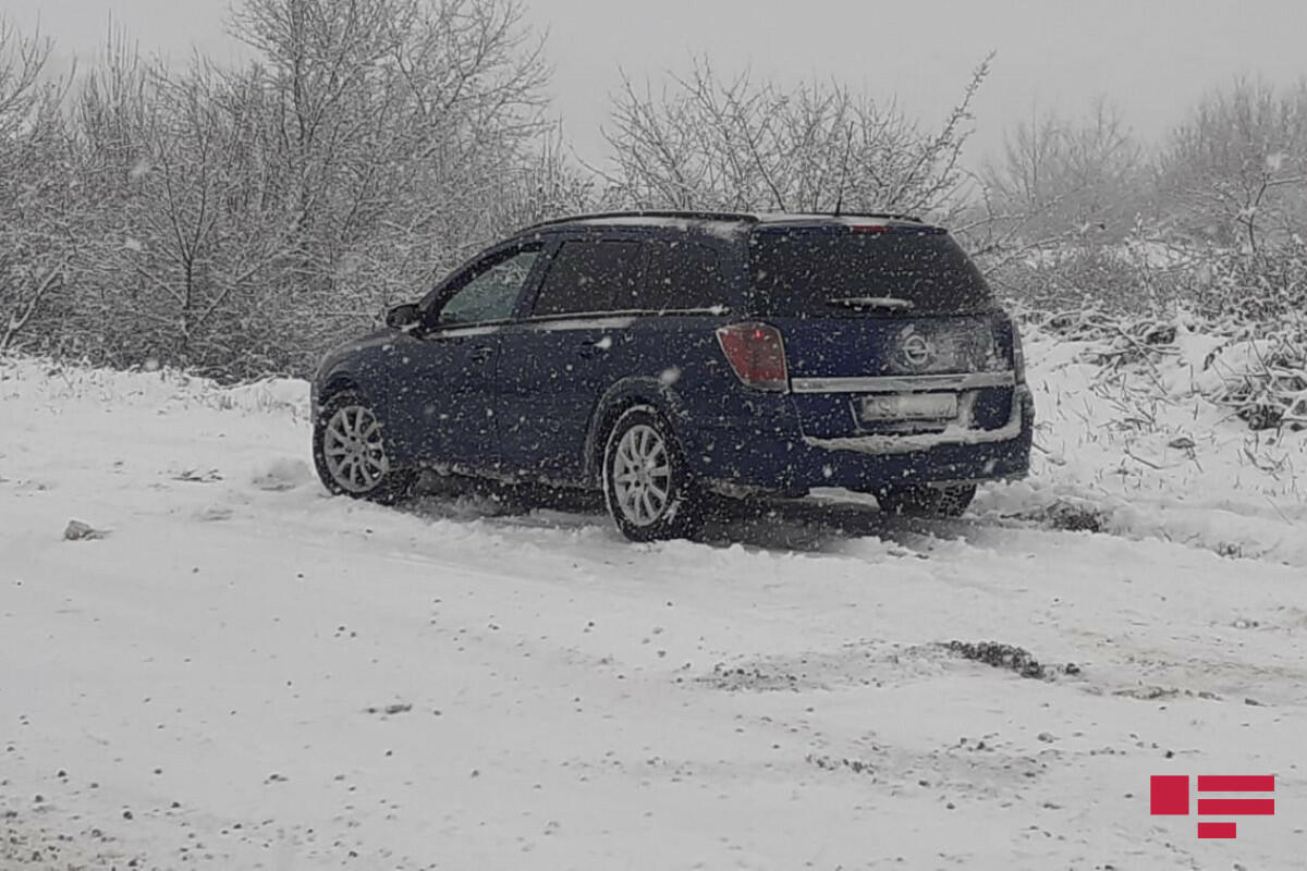 На Агсуинском перевале столкнулись около 10 автомобилей,