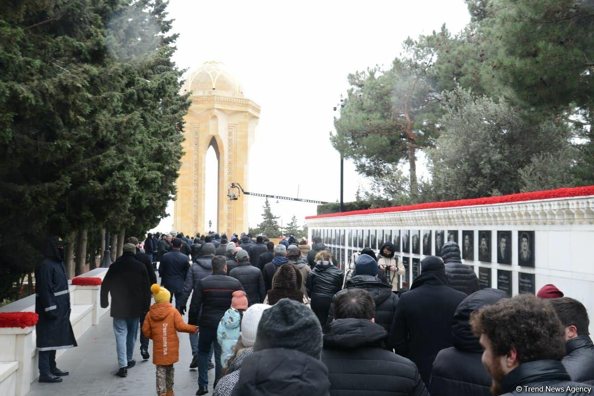 Азербайджанский народ чтит светлую память жертв трагедии 20 Января