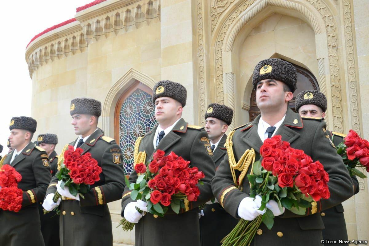 Азербайджанский народ чтит светлую память жертв трагедии 20 Января