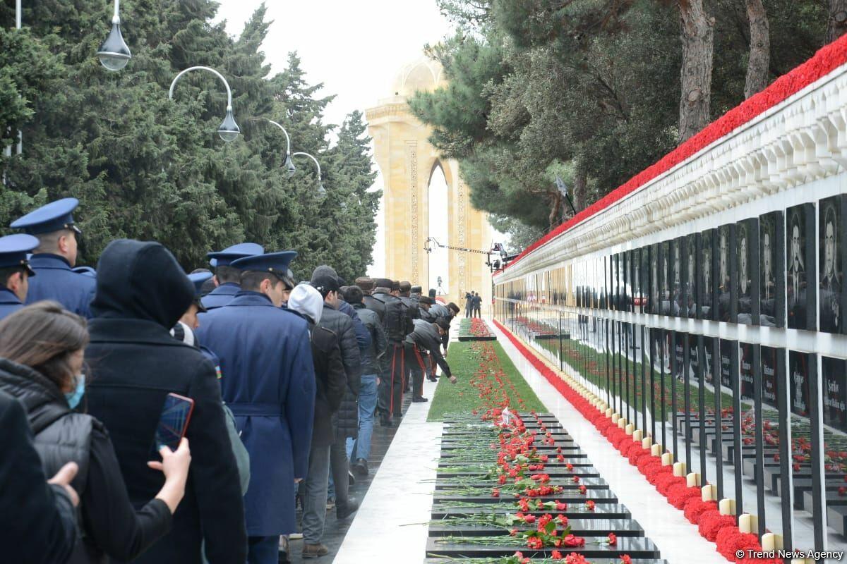 Азербайджанский народ чтит светлую память жертв трагедии 20 Января