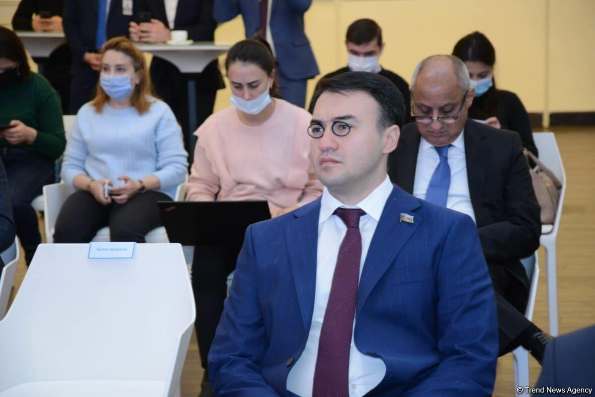 В Центре Гейдара Алиева прошла презентация сайта zefer.az