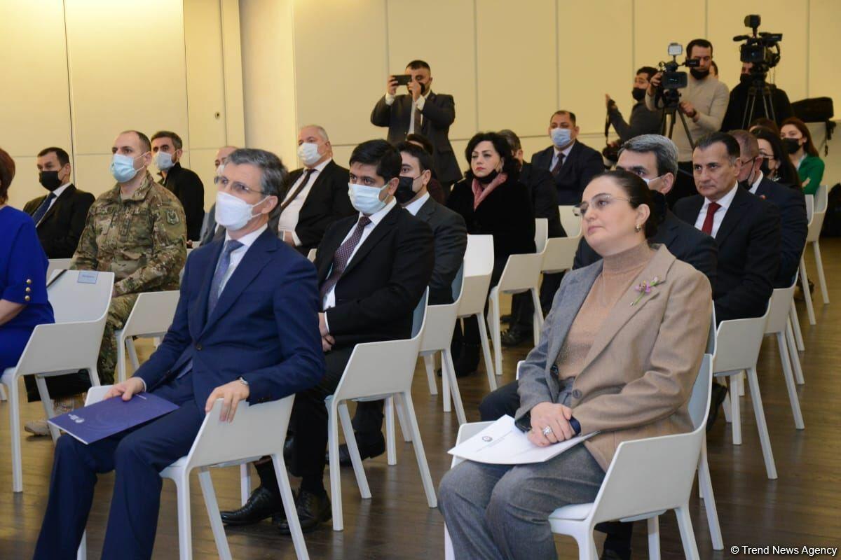В Центре Гейдара Алиева прошла презентация сайта zefer.az