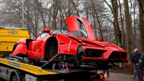 В Нидерландах механик разбил Ferrari за $3 млн