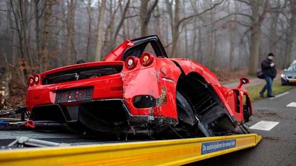В Нидерландах механик разбил Ferrari за $3 млн
