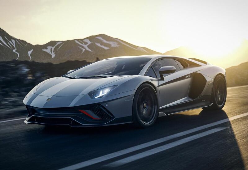 Lamborghini покажет 4 новых автомобиля