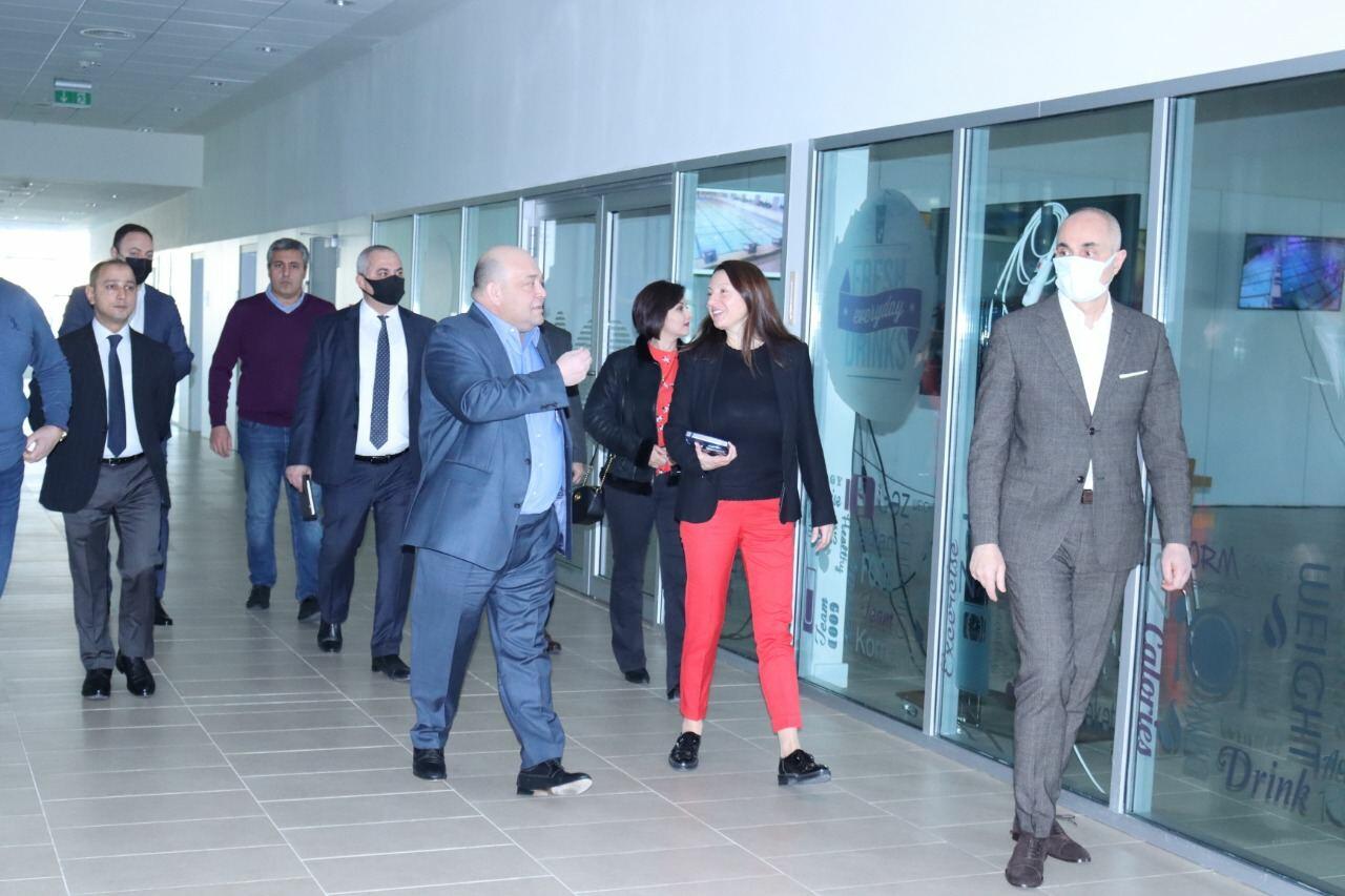 Mariana Vasileva Üzgüçülük Federasiyasının rəhbərliyi ilə görüşüb