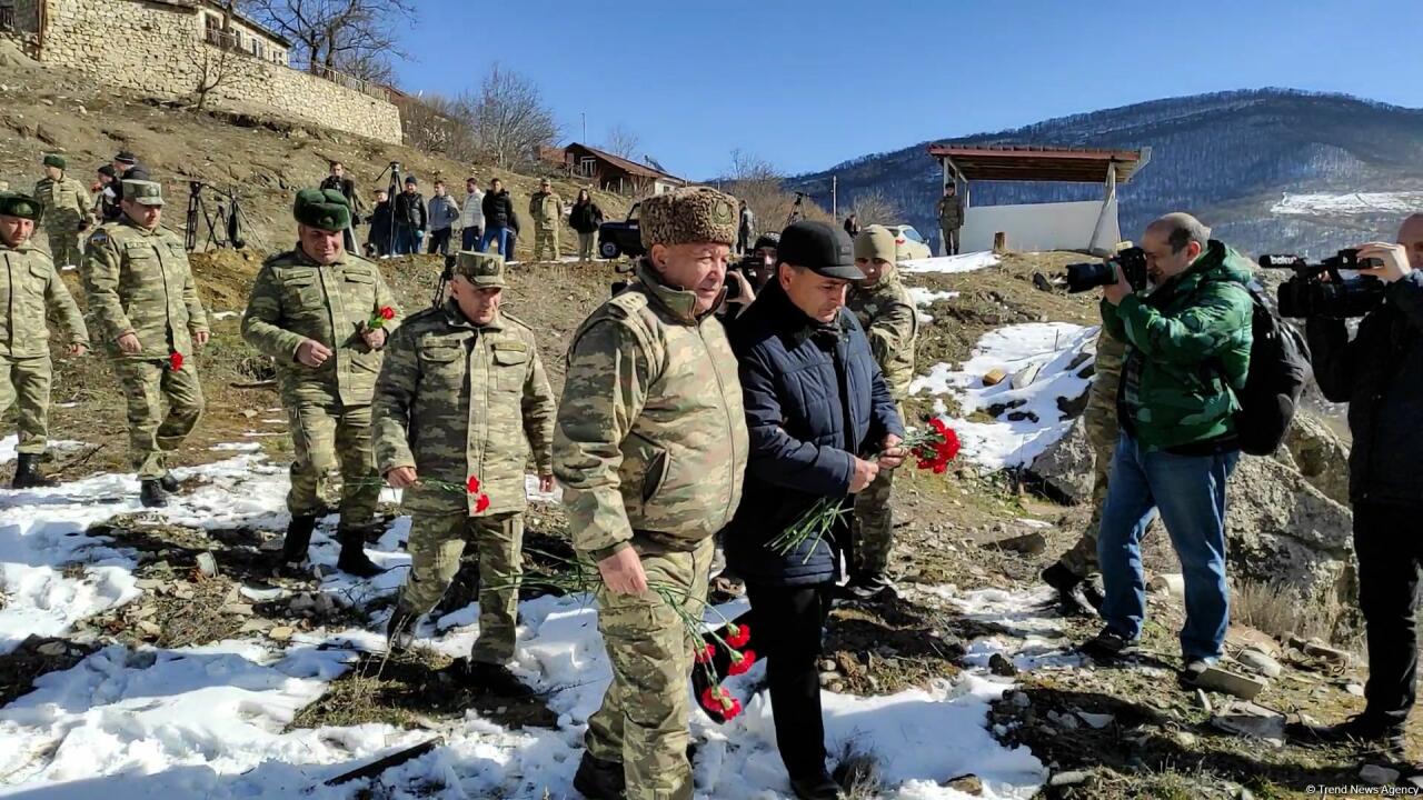 29 il sonra misli ilə alınan qisas - Qəhrəman hərbçilərimiz Daşaltıda şəhidlərimizi andı