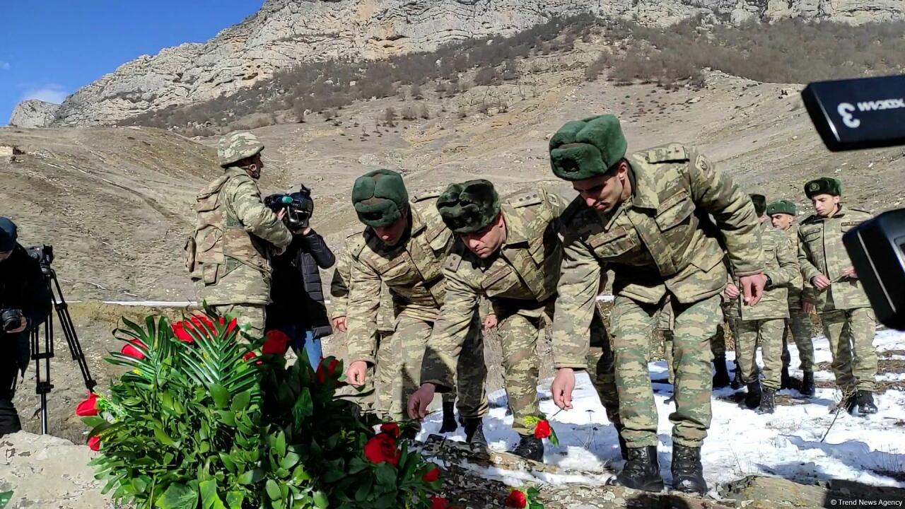 29 il sonra misli ilə alınan qisas - Qəhrəman hərbçilərimiz Daşaltıda şəhidlərimizi andı