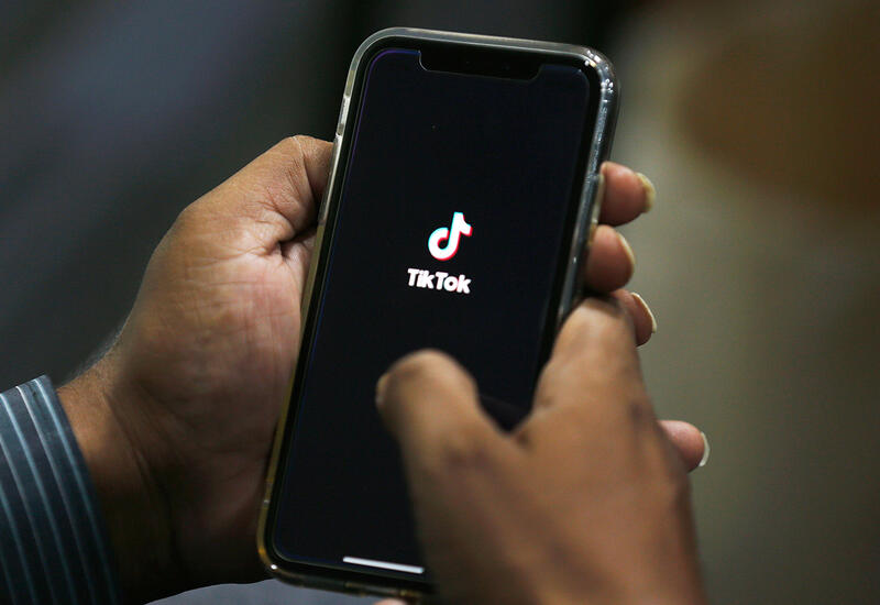 Ученые раскрыли вред TikTok для подростков