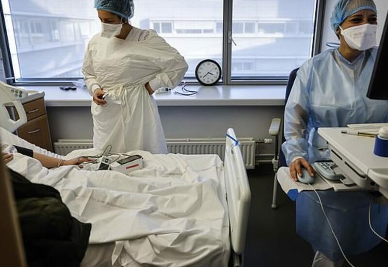 Антирекорд во Франции: 500 000 новых случаев за сутки