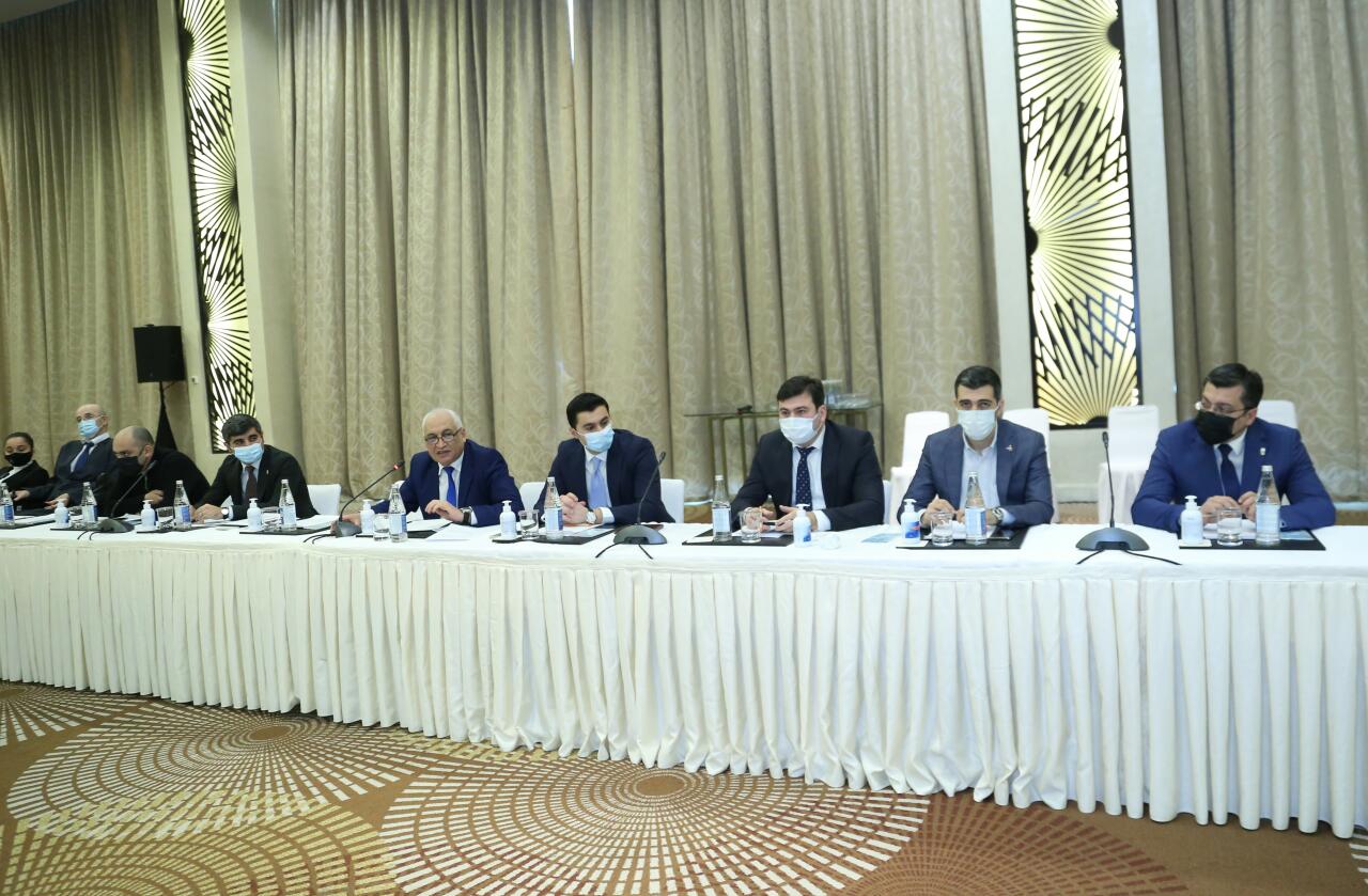 Tikinti biznesinə dair ictimai müzakirə təşkil olunub