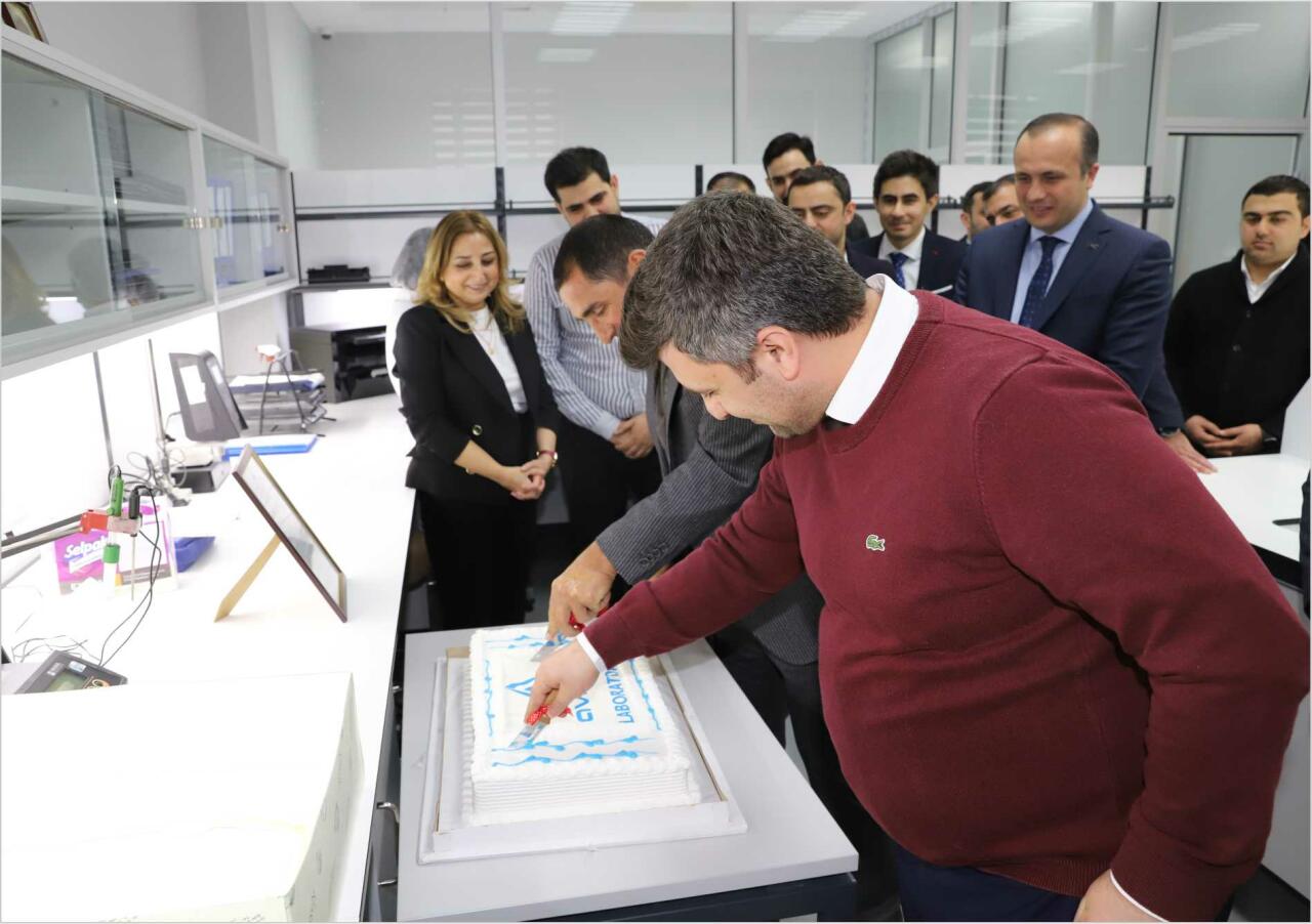 Avrora Qrup ən son avadanlıqlarla təchiz edilmiş laboratoriyasının açlışını edib