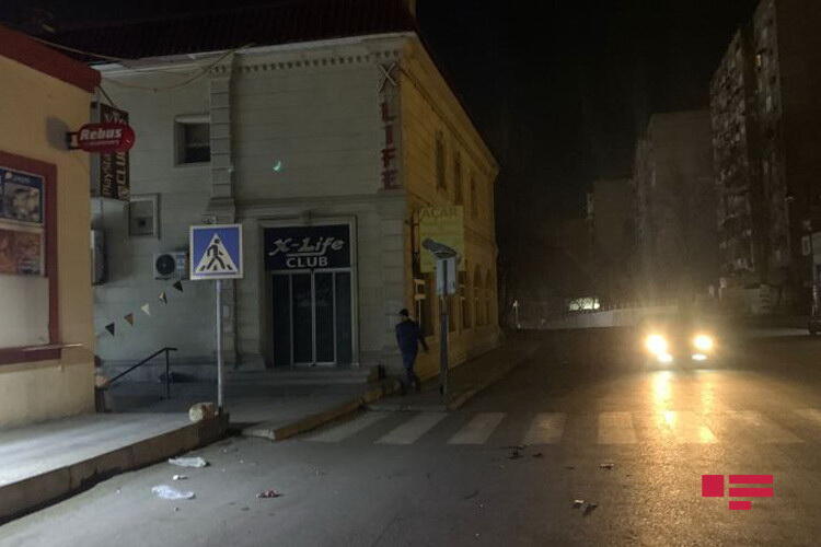 Полицейская операция в ночном клубе в Баку, есть задержанные