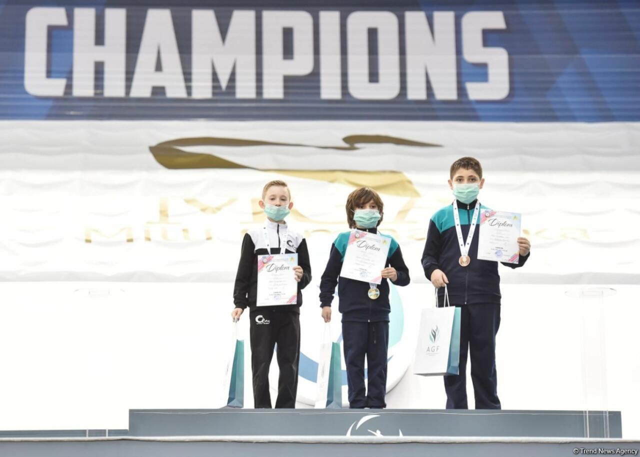 Определились победители Первенства Азербайджана и Чемпионата Баку по прыжкам на батуте и акробатической дорожке