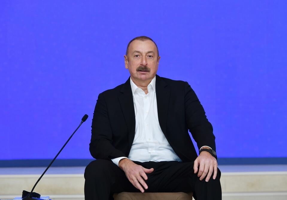 Президент Ильхам Алиев принял участие в Молодежном форуме, посвященном 25-летию Дня азербайджанской молодежи
