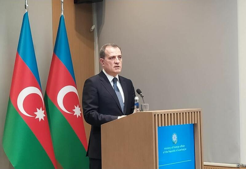Армения не имеет права ставить условия по делимитации границ