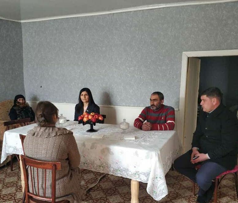 Президент Ильхам Алиев и Первая леди Мехрибан Алиева всегда уделяют особое внимание семьям шехидов и ветеранам Отечественной войны