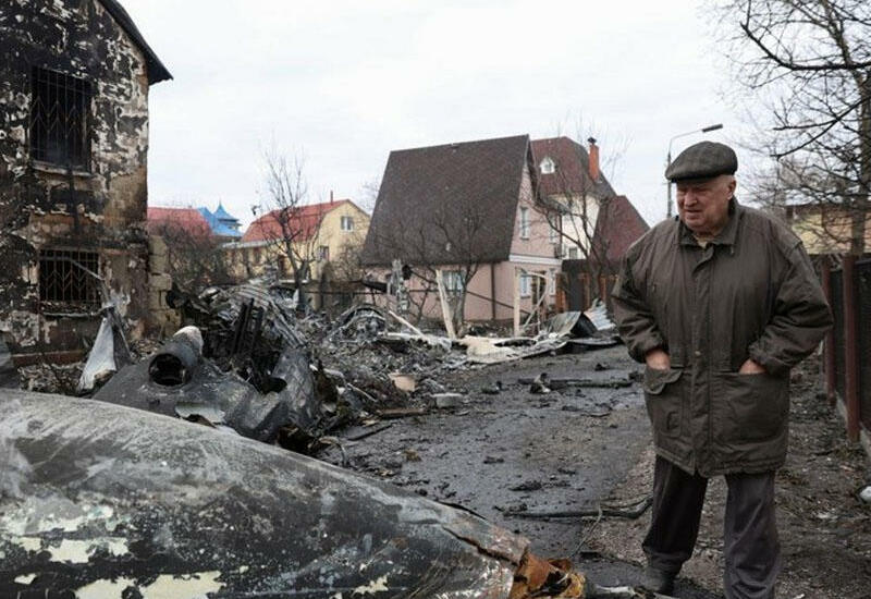 Kiyevdə yaşayan azərbaycanlı pulsuz balıq payladı