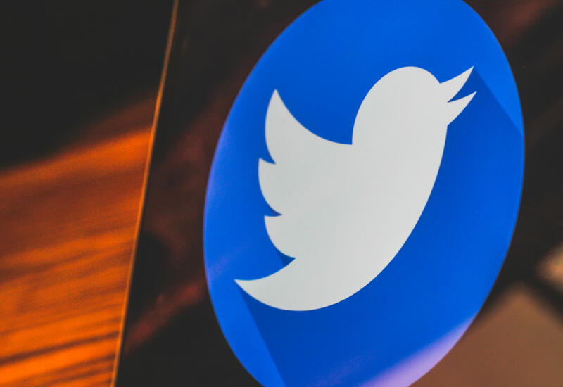 Twitter приостановил рекламу в России и Украине