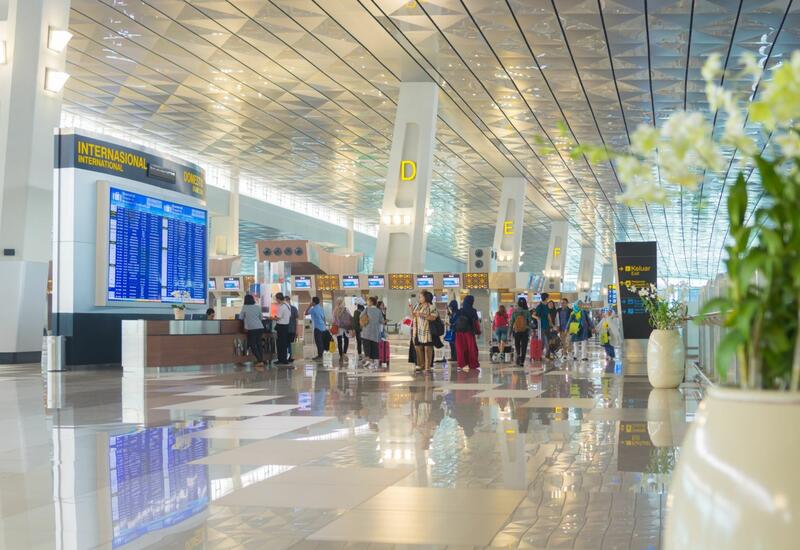 Индонезия планирует отменить карантин для туристов