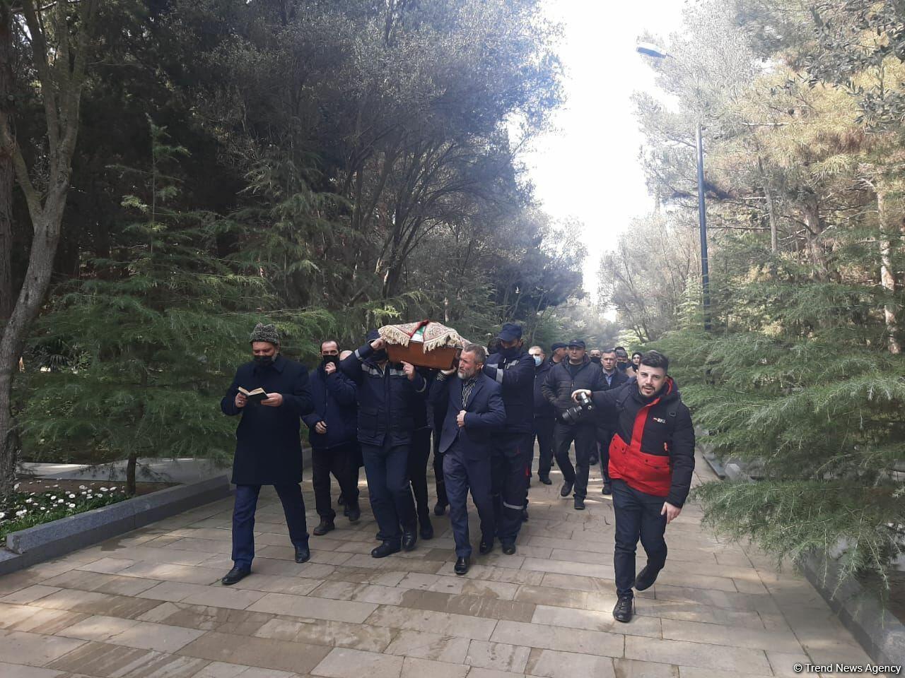 В Баку прошла церемония прощания с народным артистом Алибабой Мамедовым