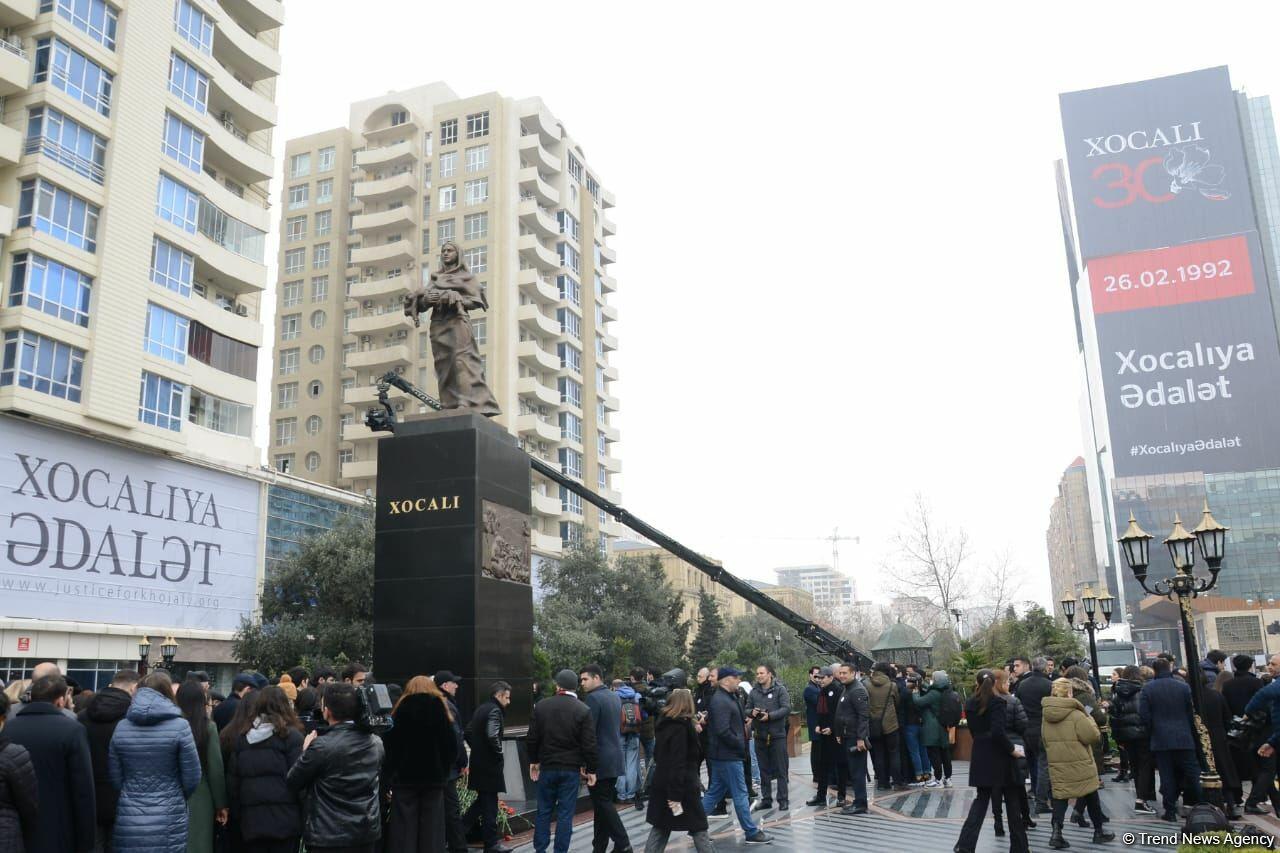 Азербайджанский народ чтит память жертв Ходжалинского геноцида