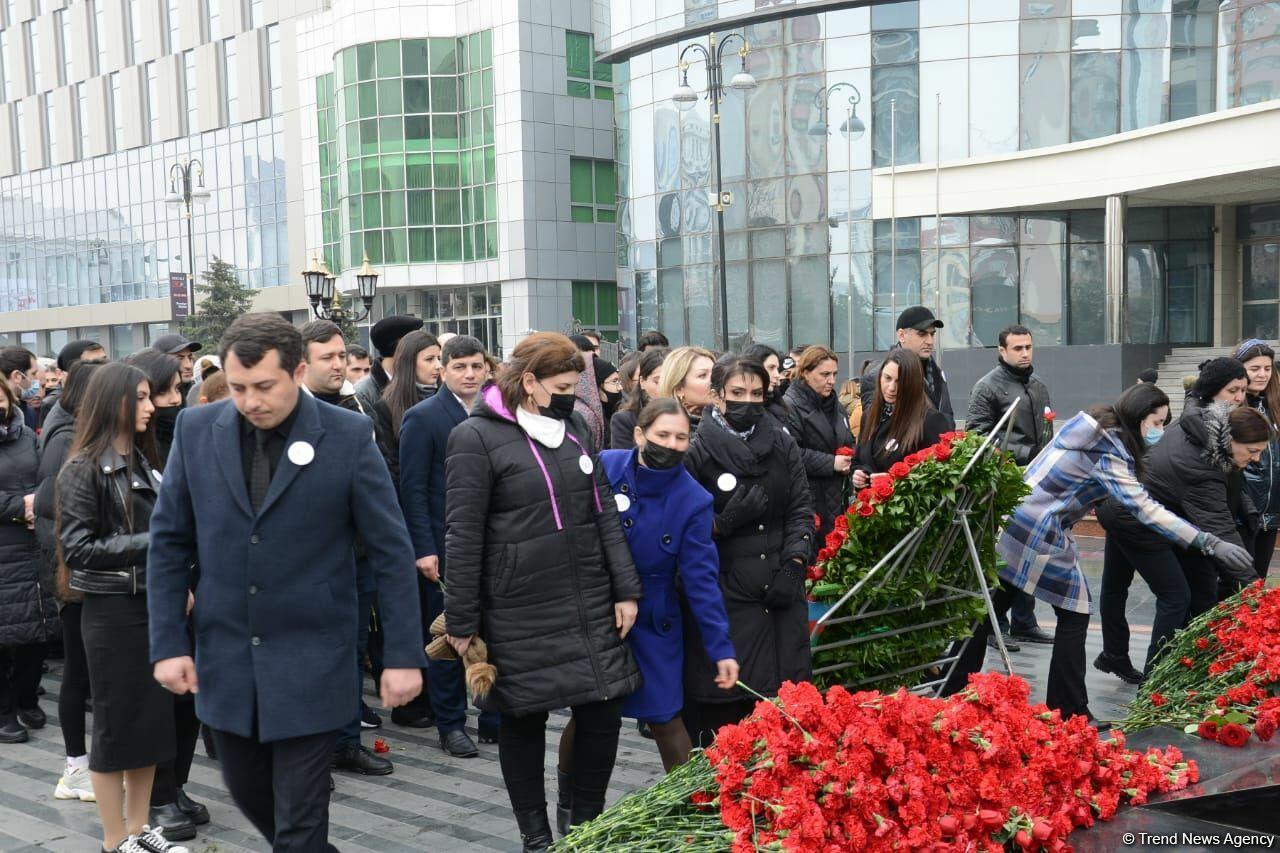 Азербайджанский народ чтит память жертв Ходжалинского геноцида