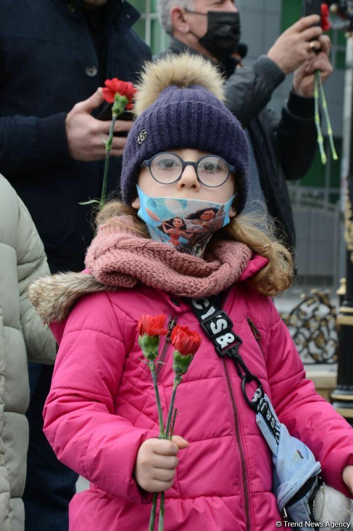 Азербайджанский народ чтит память жертв Ходжалинского геноцида