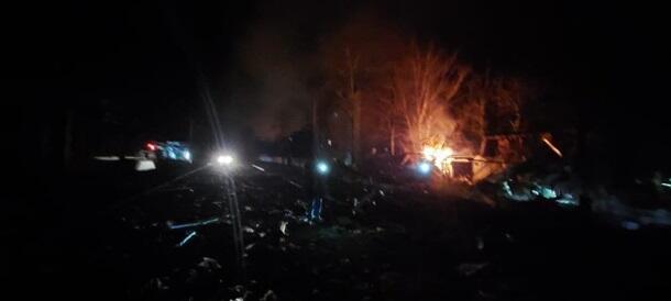 Ракетный удар по украинскому Житомиру: под завалами люди