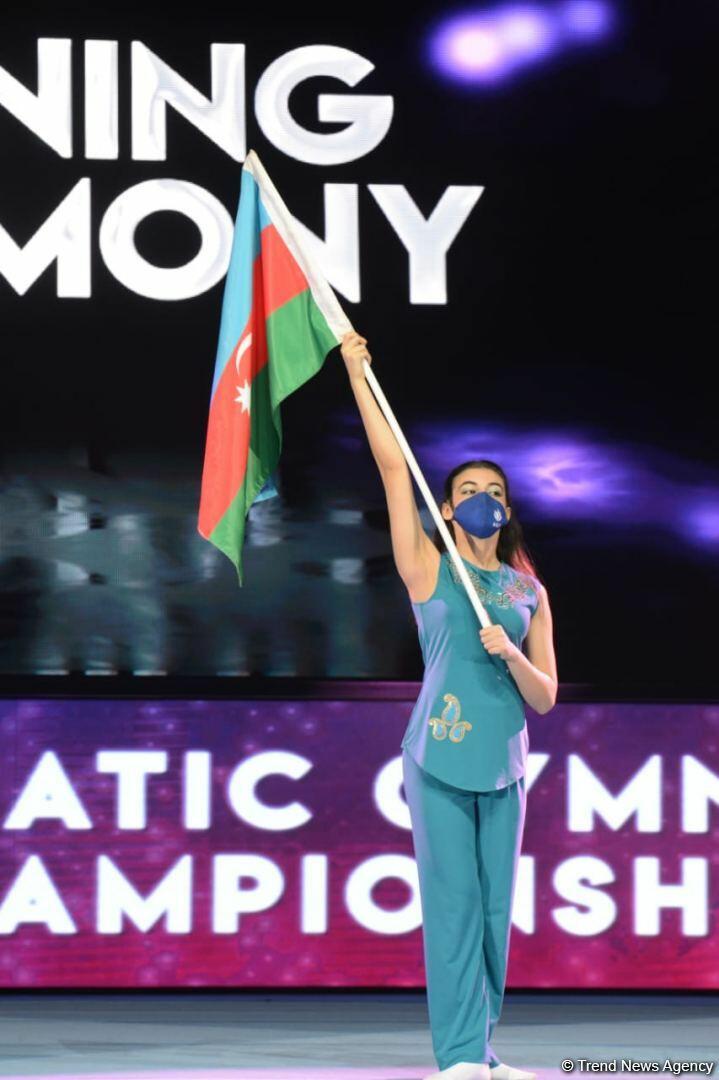 В Баку состоялась торжественная церемония открытия Чемпионата мира по акробатической гимнастике