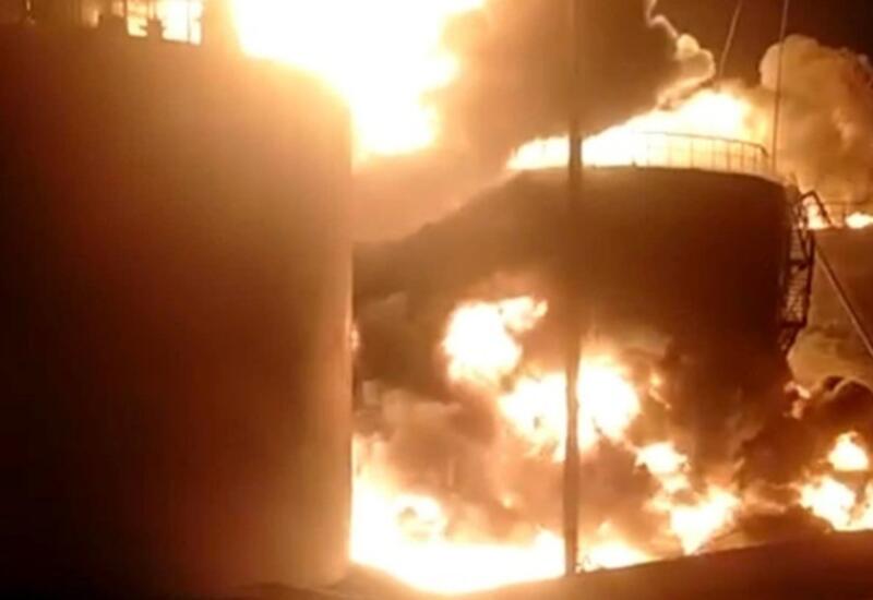 В Василькове горят нефтебаза и склад боеприпасов