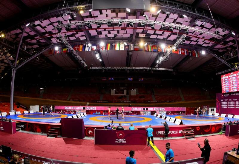 Два азербайджанских борца завоевали золото молодежного ЕВРО