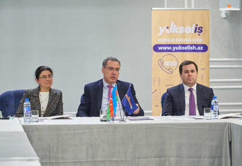 Şahmar Mövsümov “Yüksəliş” müsabiqəsinin qalibləri ilə görüş keçirib