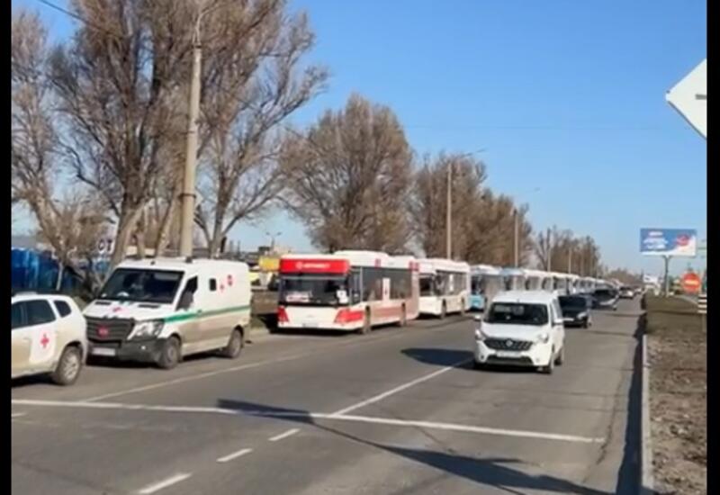 В Мариуполь выехала колонна с гуманитарным грузом