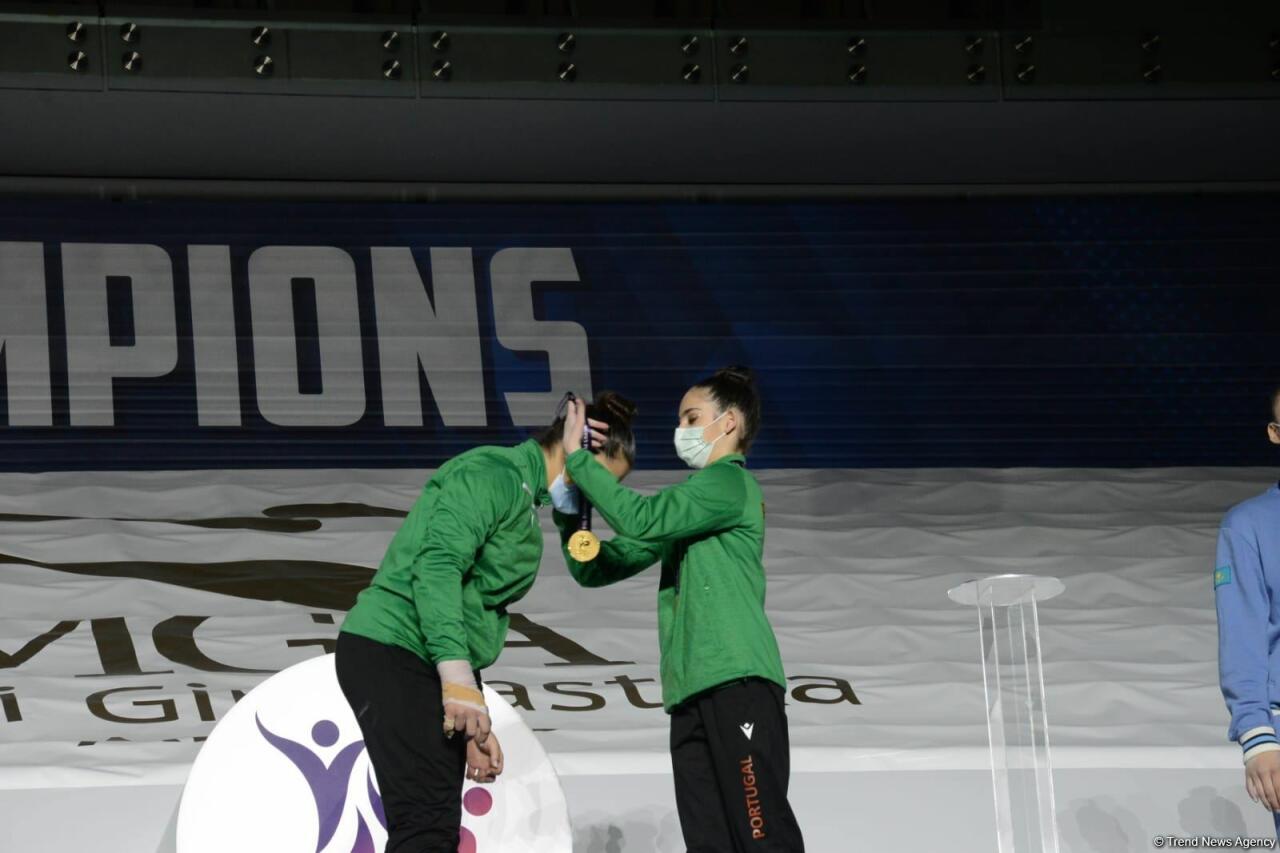 ЧМ в Баку: состоялась церемония награждения победителей среди женских и мужских пар