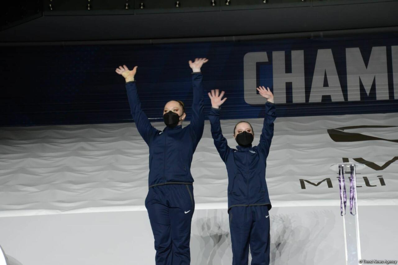 ЧМ в Баку: состоялась церемония награждения победителей среди женских и мужских пар