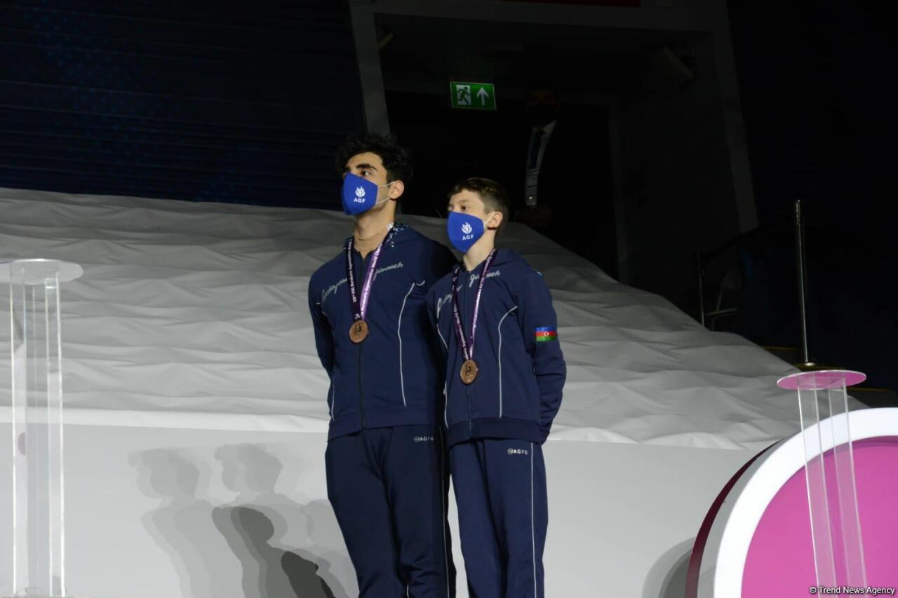 ЧМ в Баку: состоялась церемония награждения победителей среди женских и мужских пар