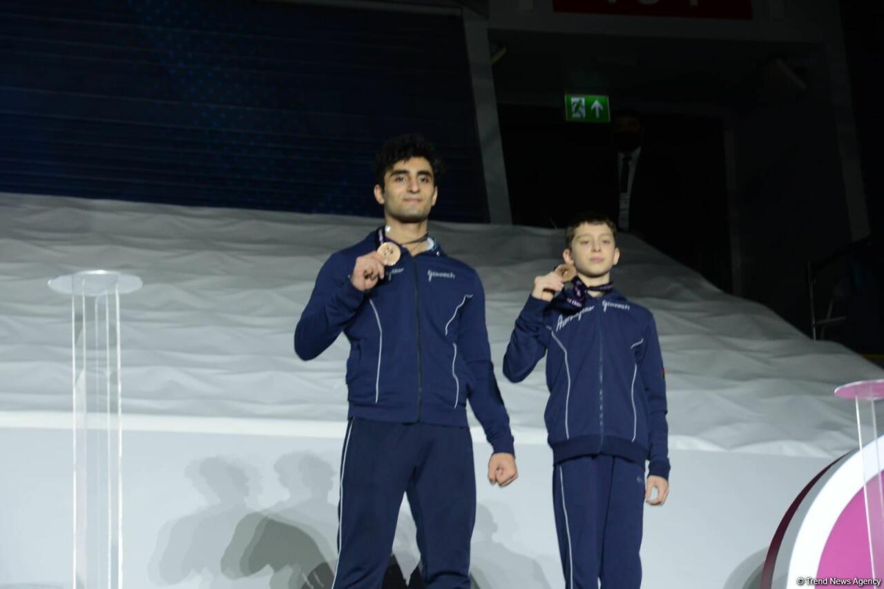 ЧМ в Баку: состоялась церемония награждения победителей среди женских и мужских пар