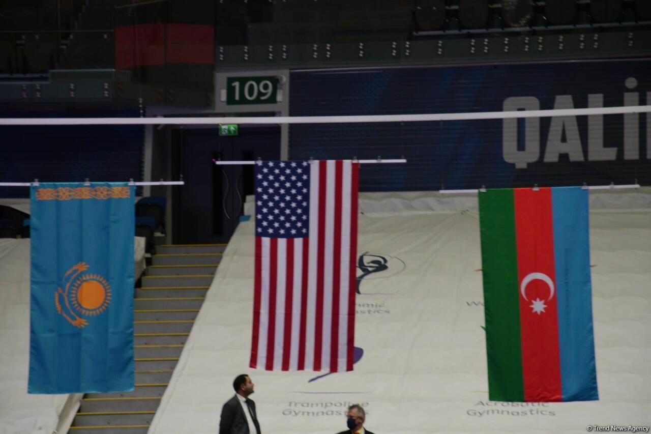 ЧМ в Баку: состоялась церемония награждения победителей среди женских и мужских пар