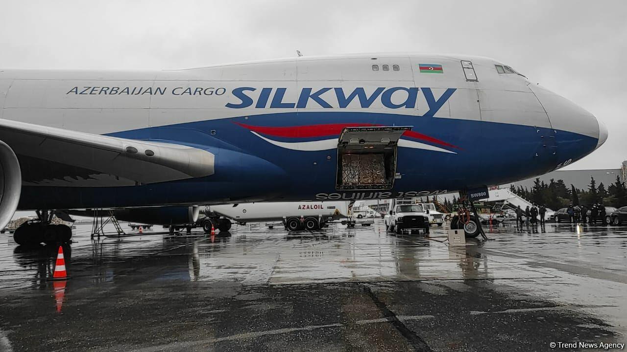 Азербайджан отправляет очередную гуманитарную помощь в Украину