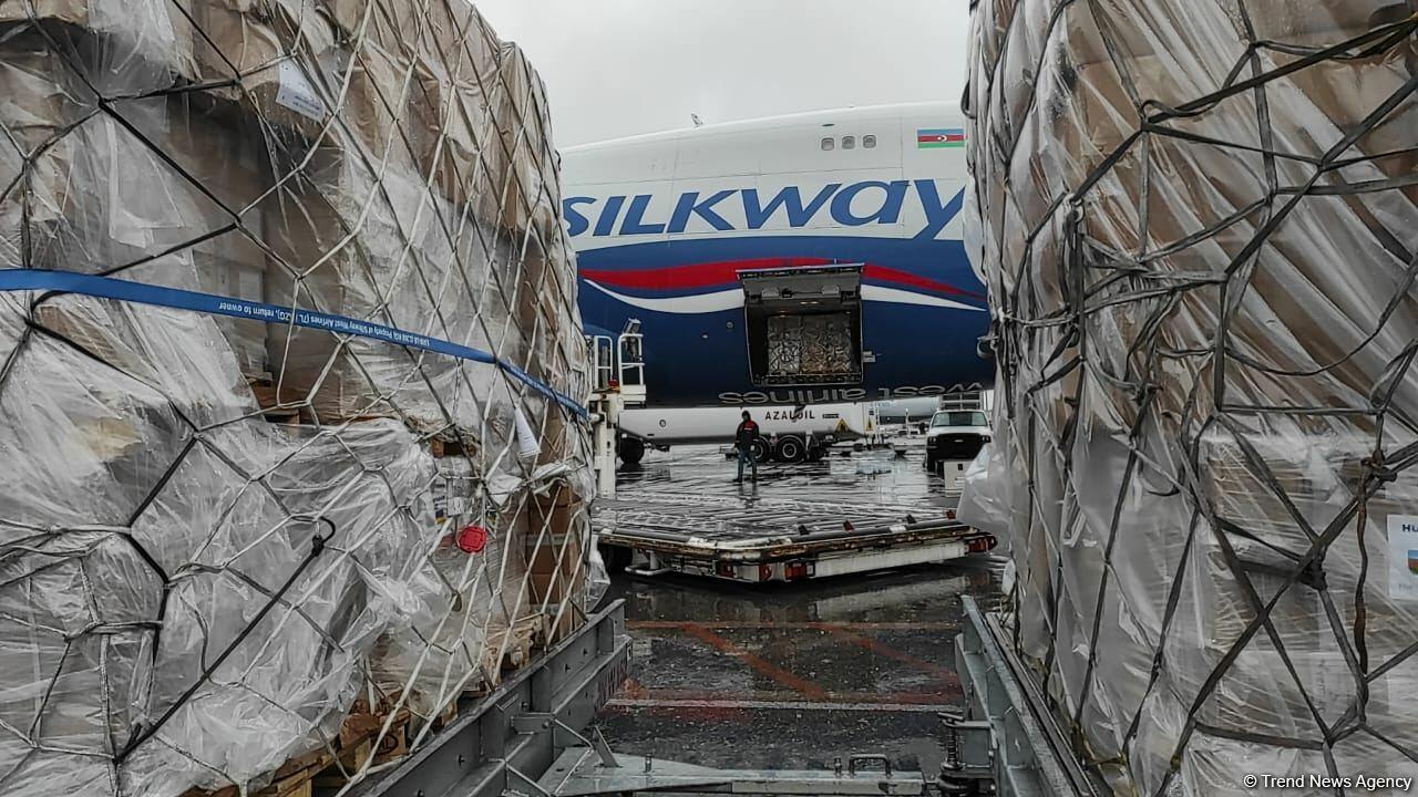 Азербайджан отправляет очередную гуманитарную помощь в Украину