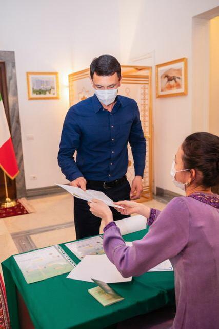 Голос туркменской молодежи на выборах из Италии